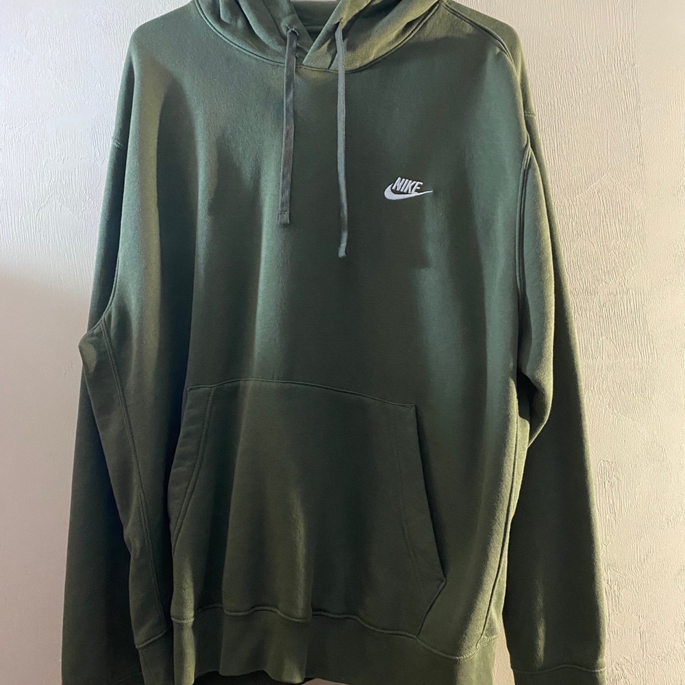 Nike Sportswear Club Fleece Pullover Hoodie